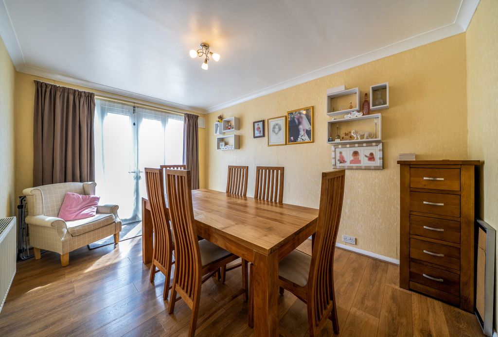 Property photo 2 of 14 1454574-6-69F3065...