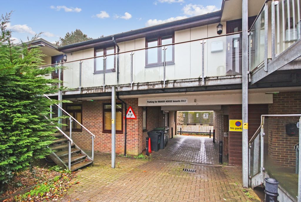 Property photo 1 of 6