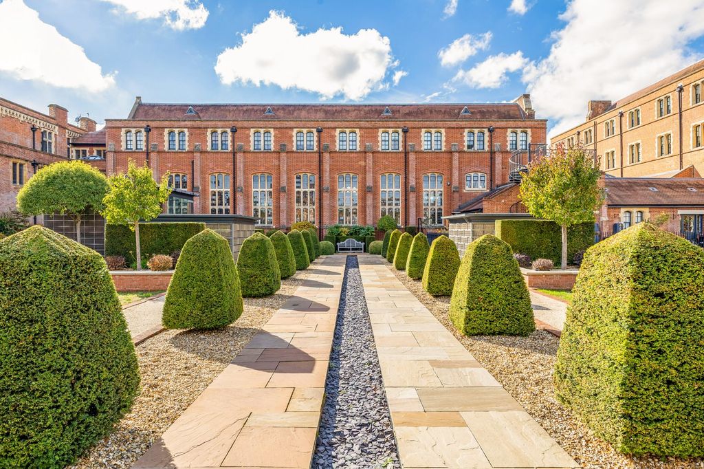 Property photo 1 of 24 The Old Refectory