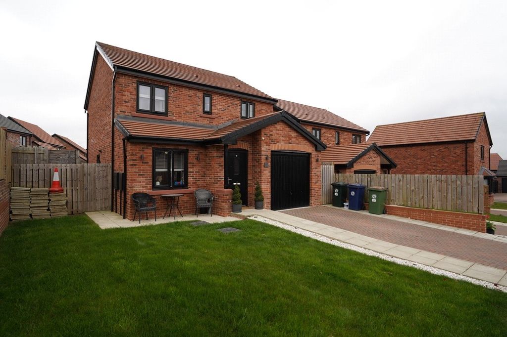 Property photo 1 of 40 Picture No. 42