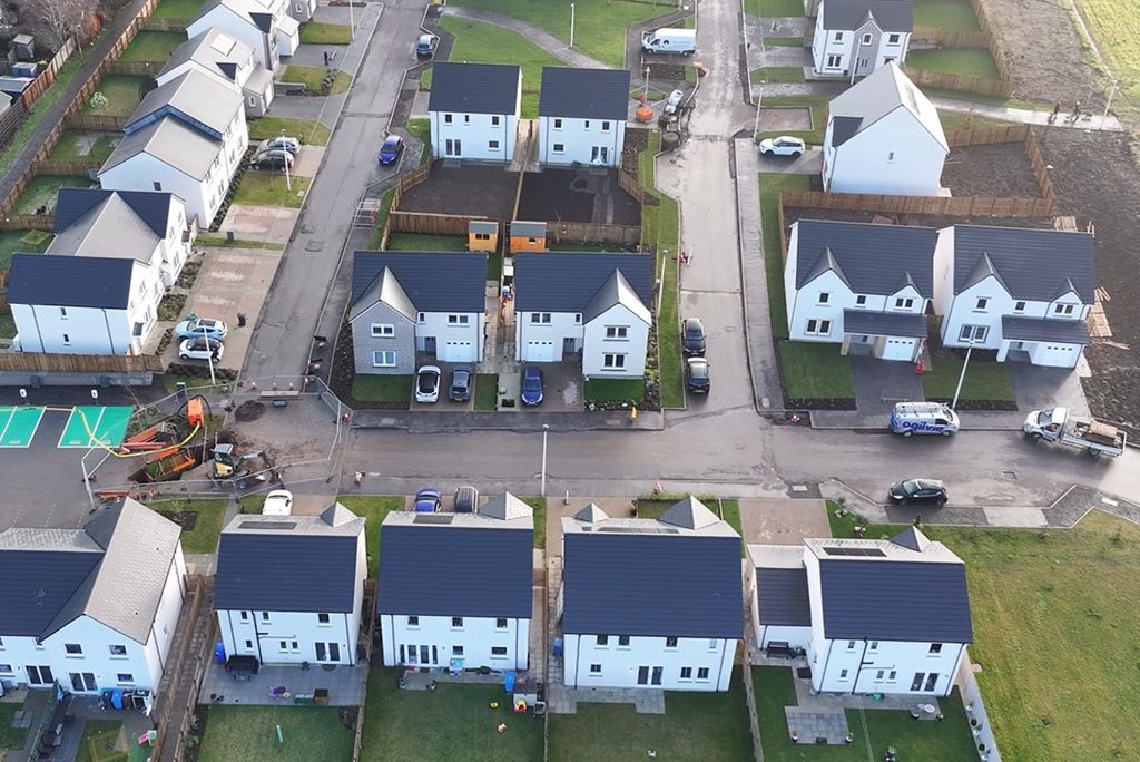 Property photo 2 of 12