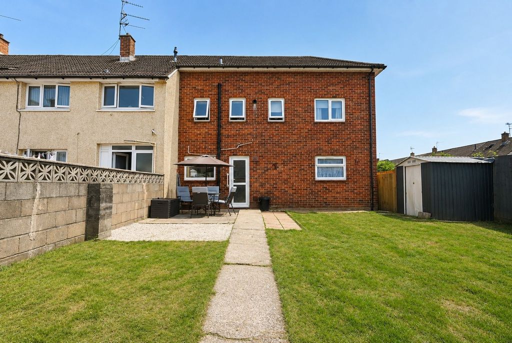 Property photo 2 of 18