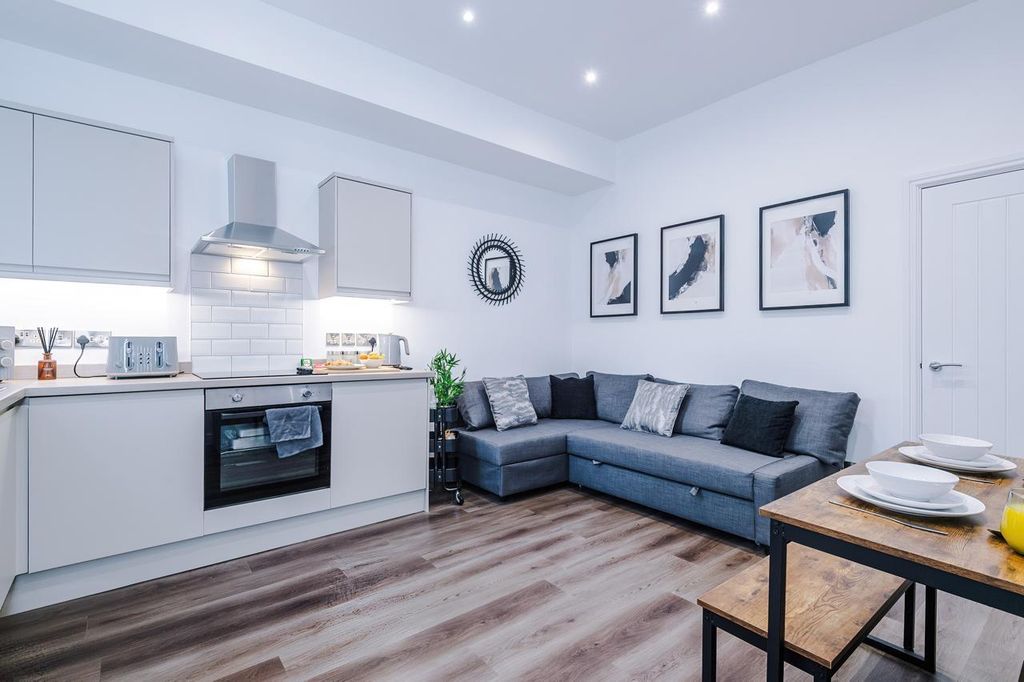 Property photo 2 of 29 Photo-2026-04-01-11-57-45.Jpeg