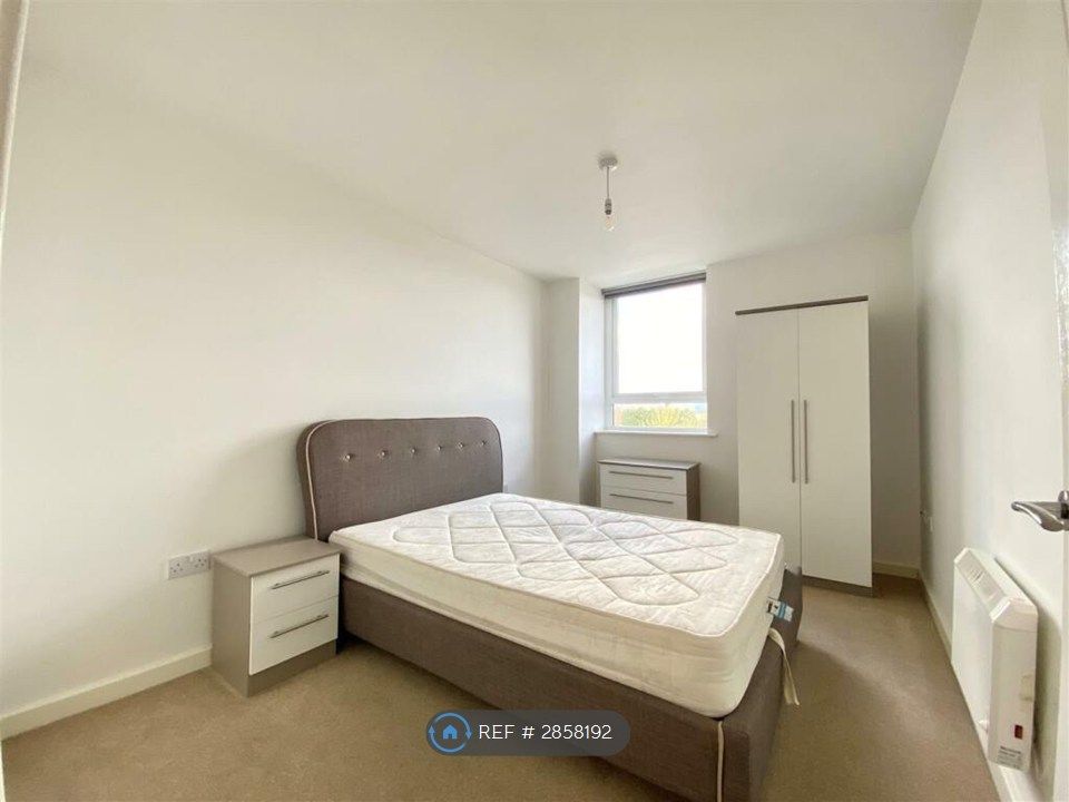 Property photo 3 of 6