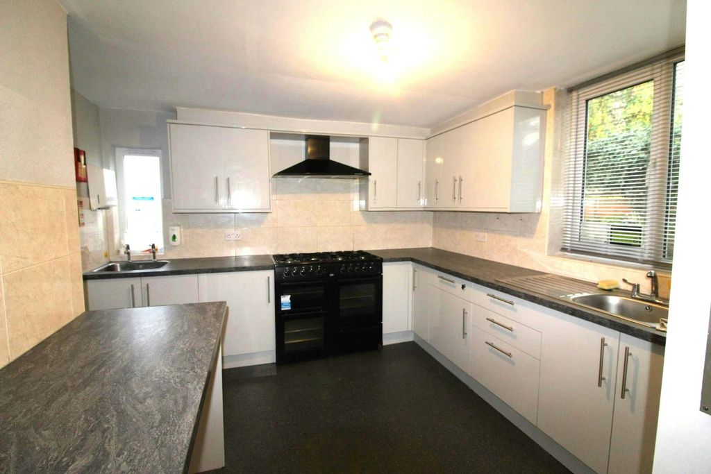 Property photo 3 of 19 6Fa8F1cc7Ab624A0c78Eb0d5B8ce1487-Img-5958.Jpeg