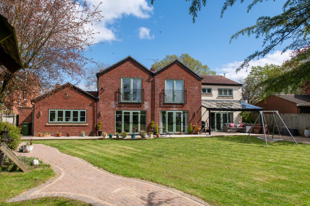 Property photo 1 of 24 Image