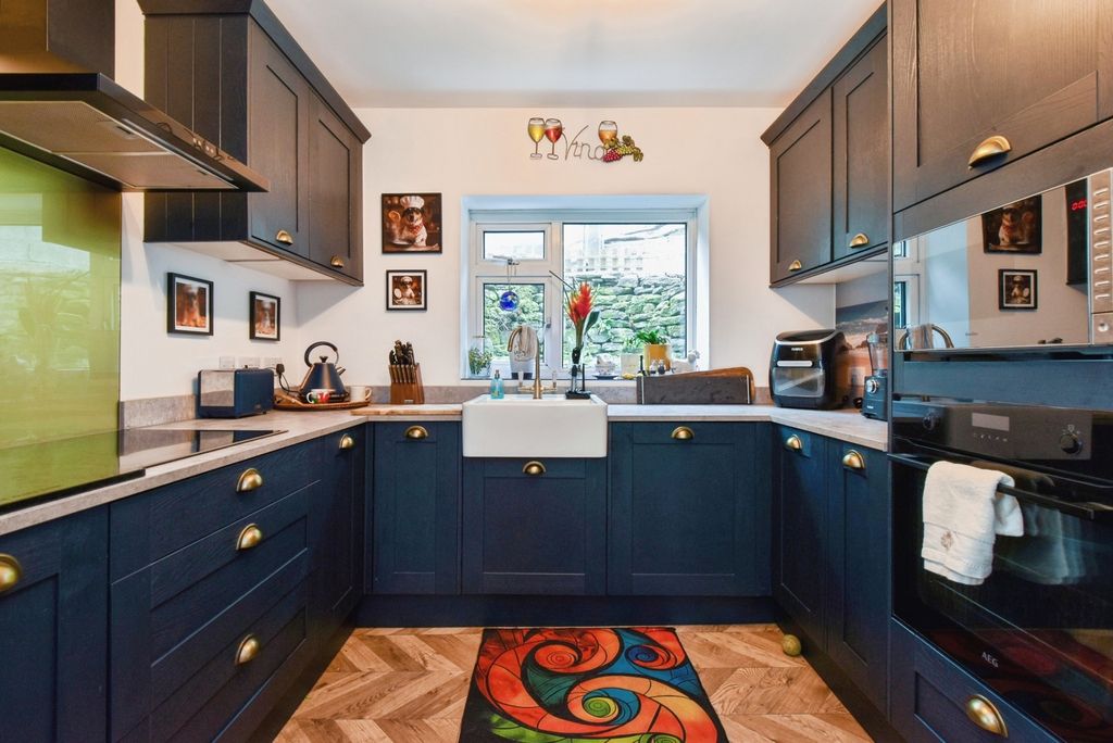 Property photo 3 of 18 Pbox-Img.Jpg