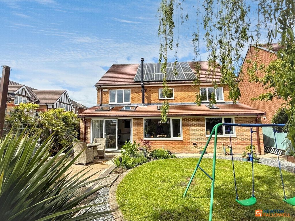Property photo 2 of 47