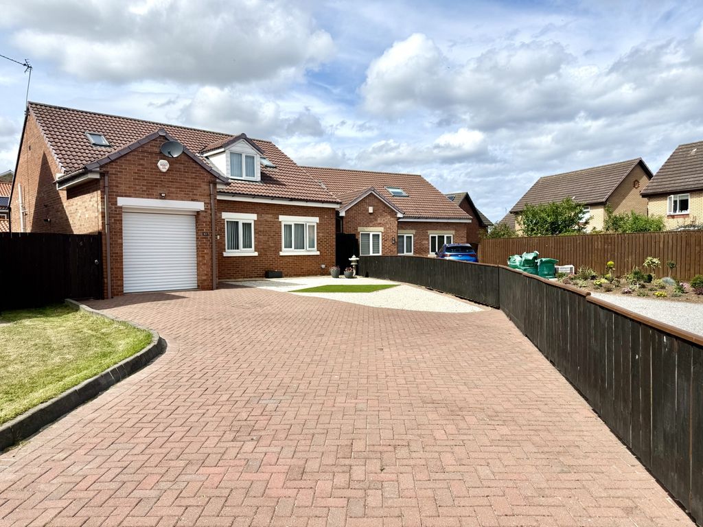 Property photo 1 of 19 Img_9903