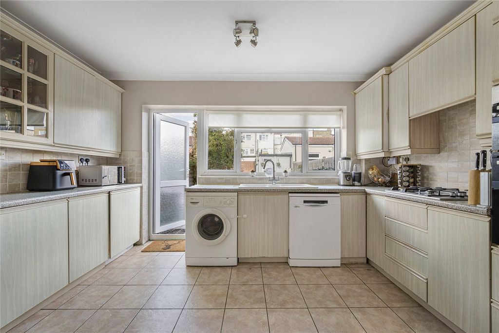Property photo 3 of 18 Picture No. 03