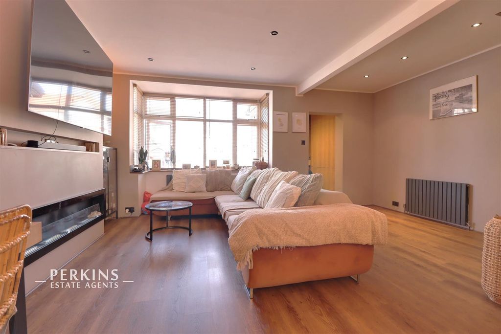 Property photo 3 of 13 Rec 2.Jpg