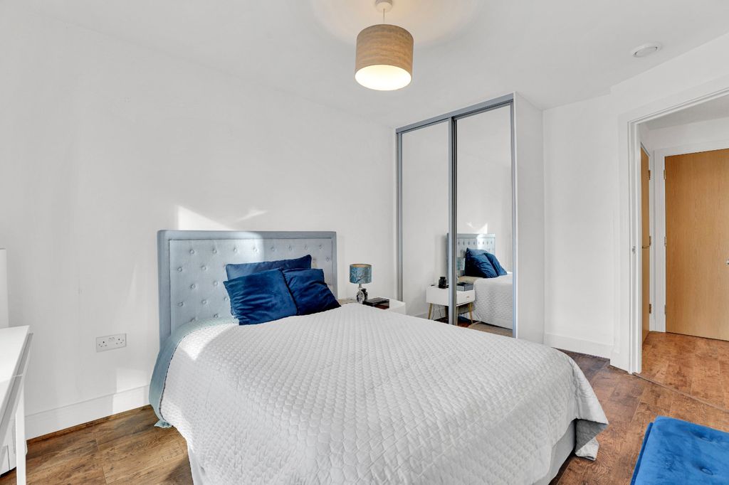 Property photo 1 of 20