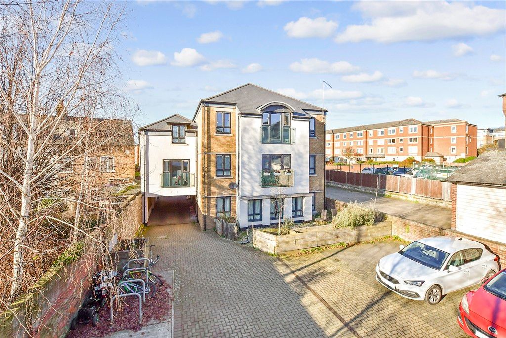 Property photo 1 of 7 External (Web)