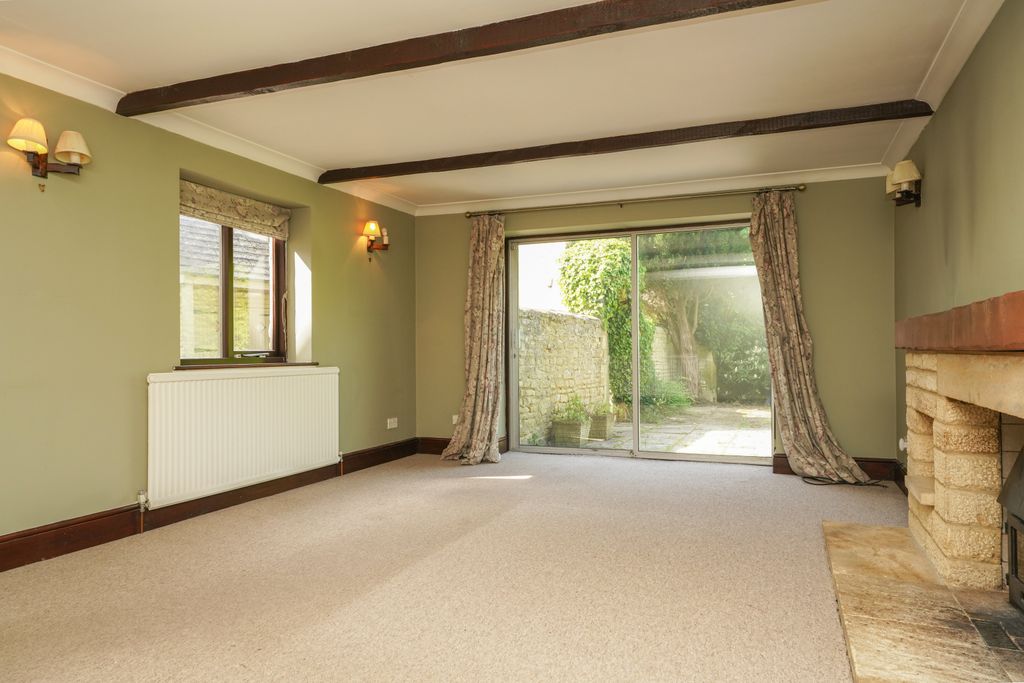 Property photo 3 of 23