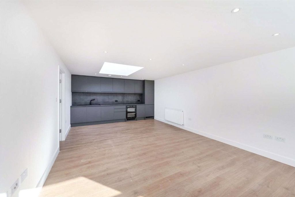 Property photo 1 of 5 Picture No. 06
