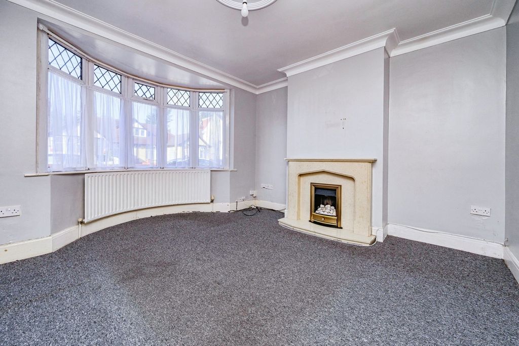 Property photo 2 of 10 Pbox-Img.Jpg