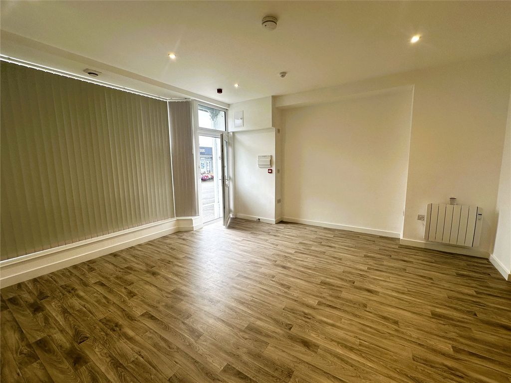 Property photo 3 of 13 Picture No. 27