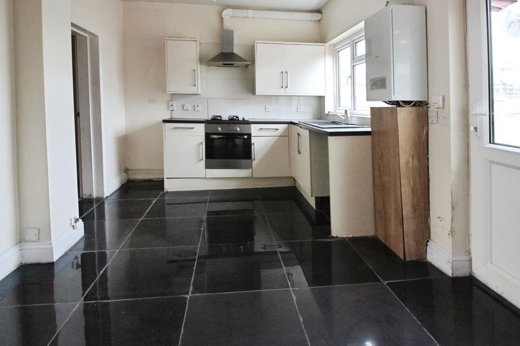 Property photo 2 of 13 5399F58d-Img_5803.Jpg