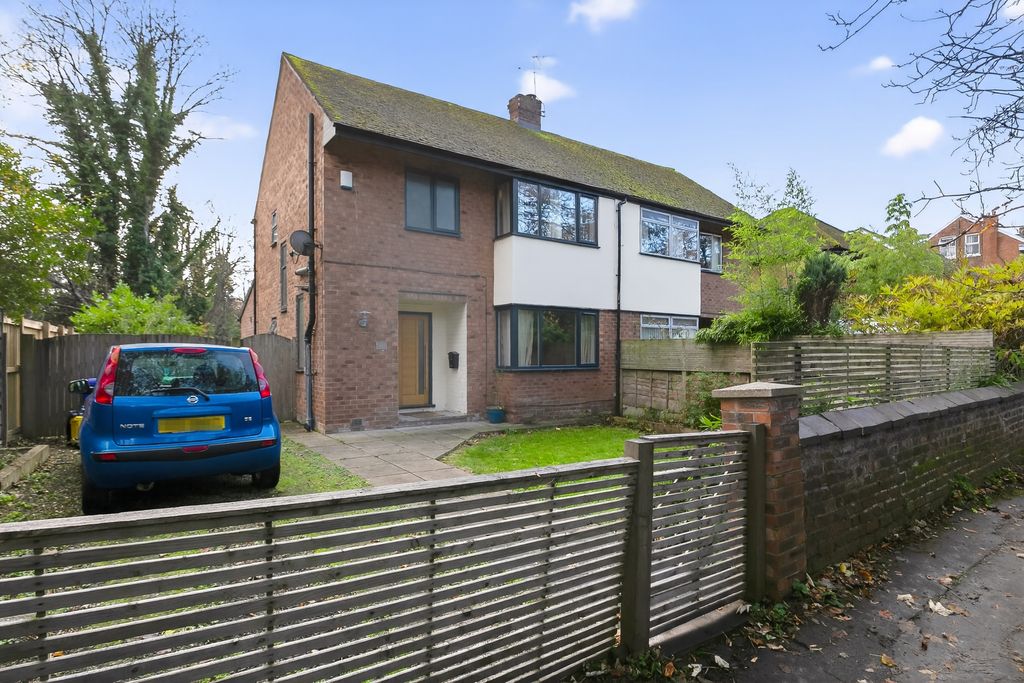 Property photo 1 of 42