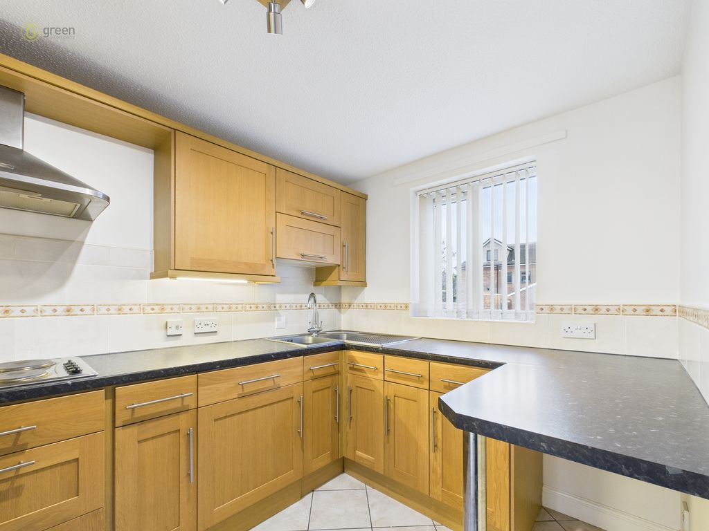 Property photo 2 of 40