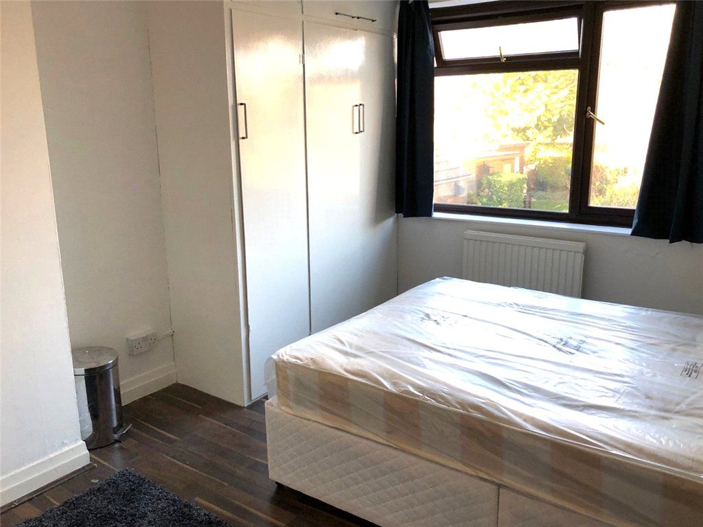 Property photo 2 of 3 Bedroom