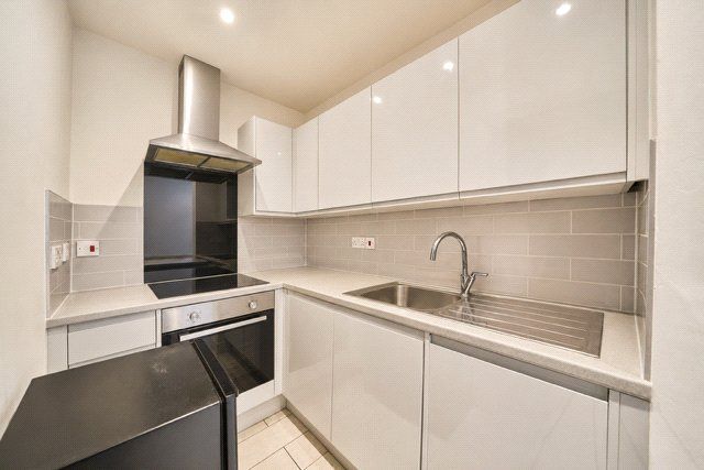 Property photo 3 of 8 Picture No. 23