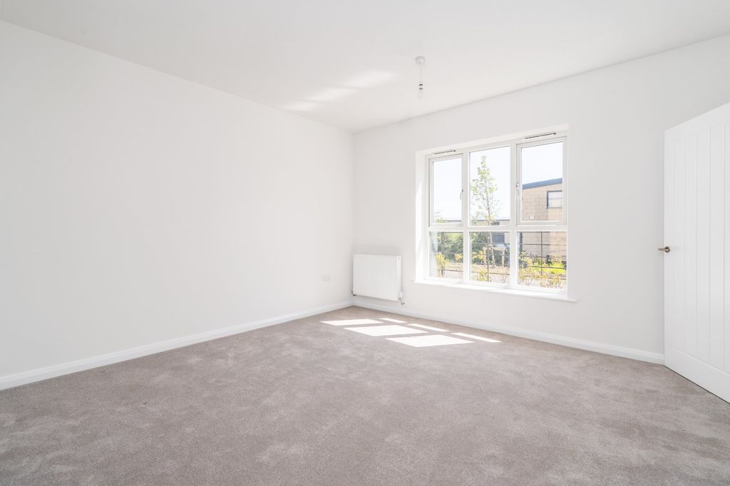 Property photo 3 of 13 Picture No. 15