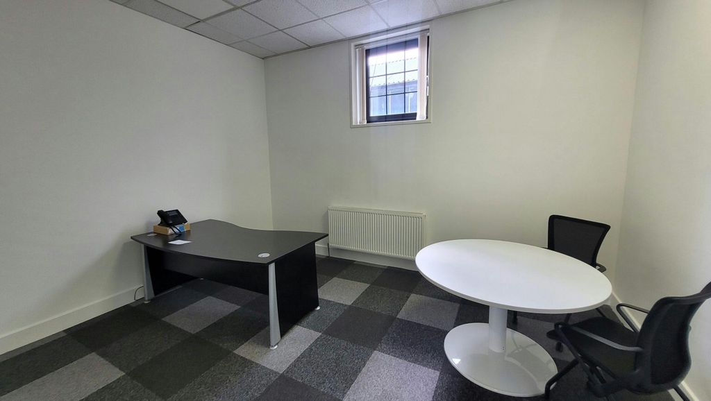 Property photo 2 of 39 Image 2