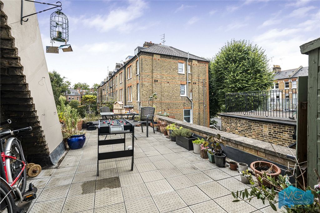 Property photo 3 of 15 Picture No. 06