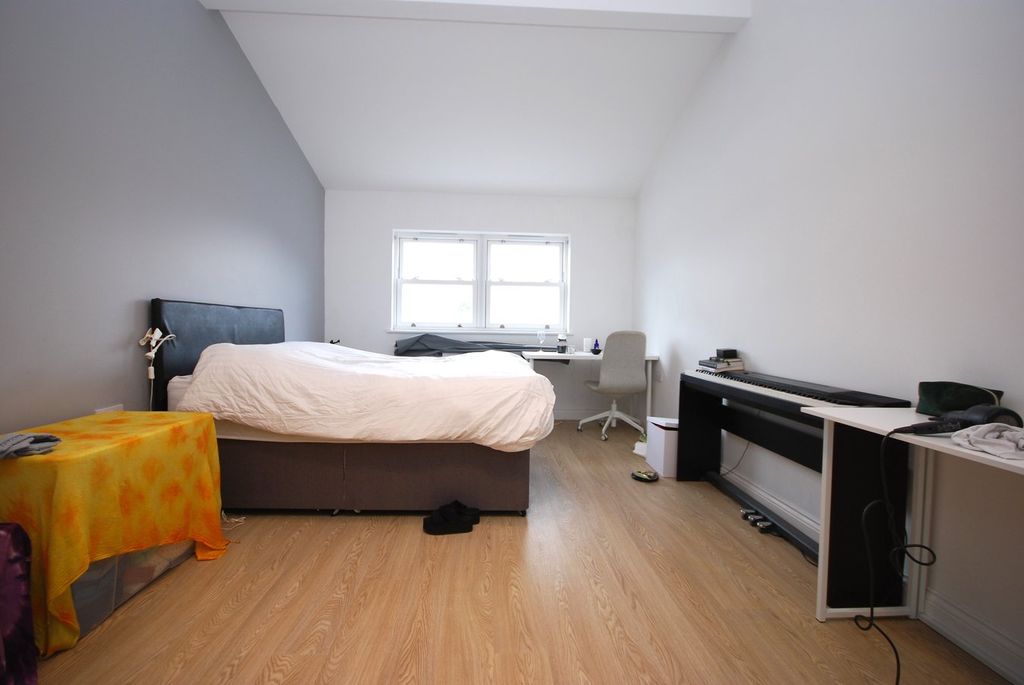 Property photo 1 of 4