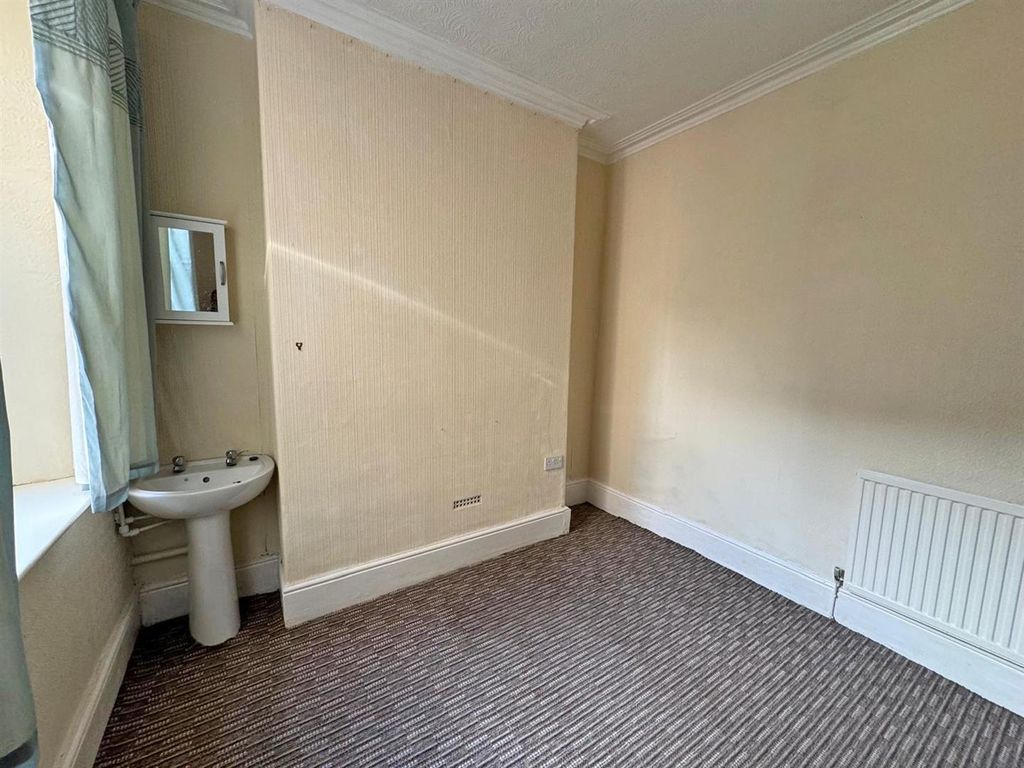 Property photo 2 of 10 Dining Room