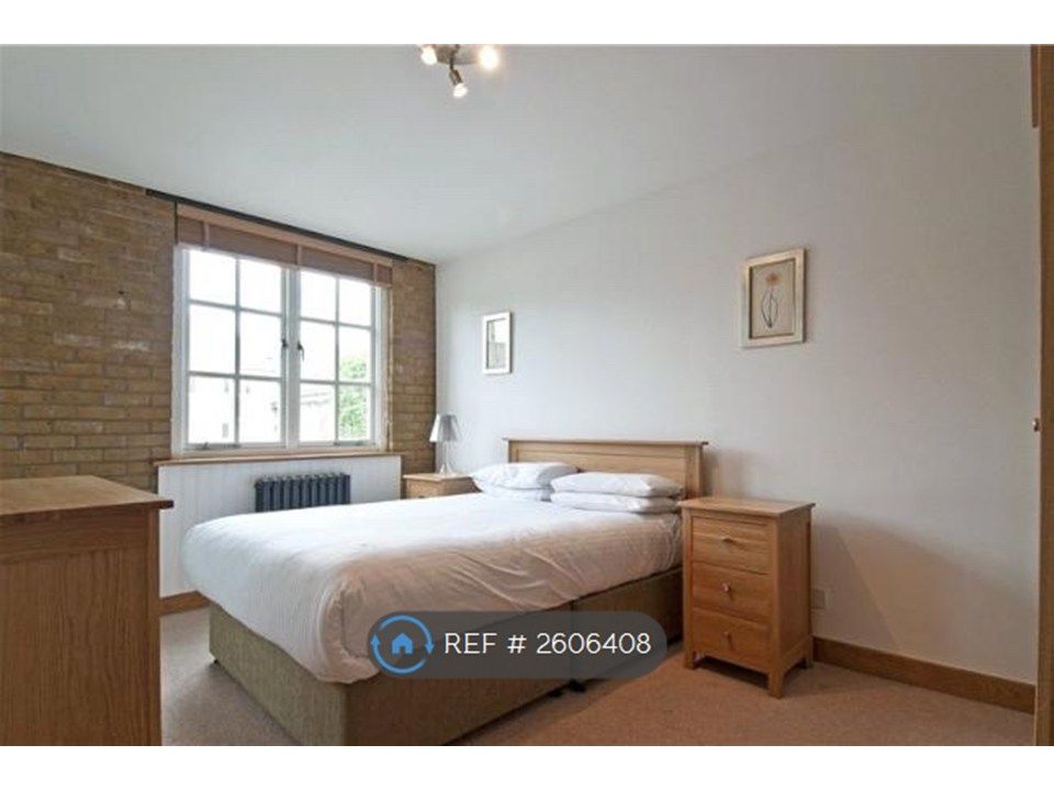 Property photo 3 of 6 Bedroom 1