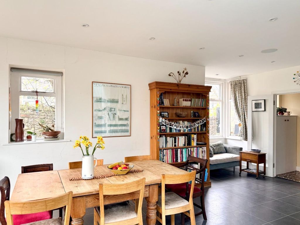 Additional image 14 of 5 bed end terrace house for saleClive Place, Penarth CF64