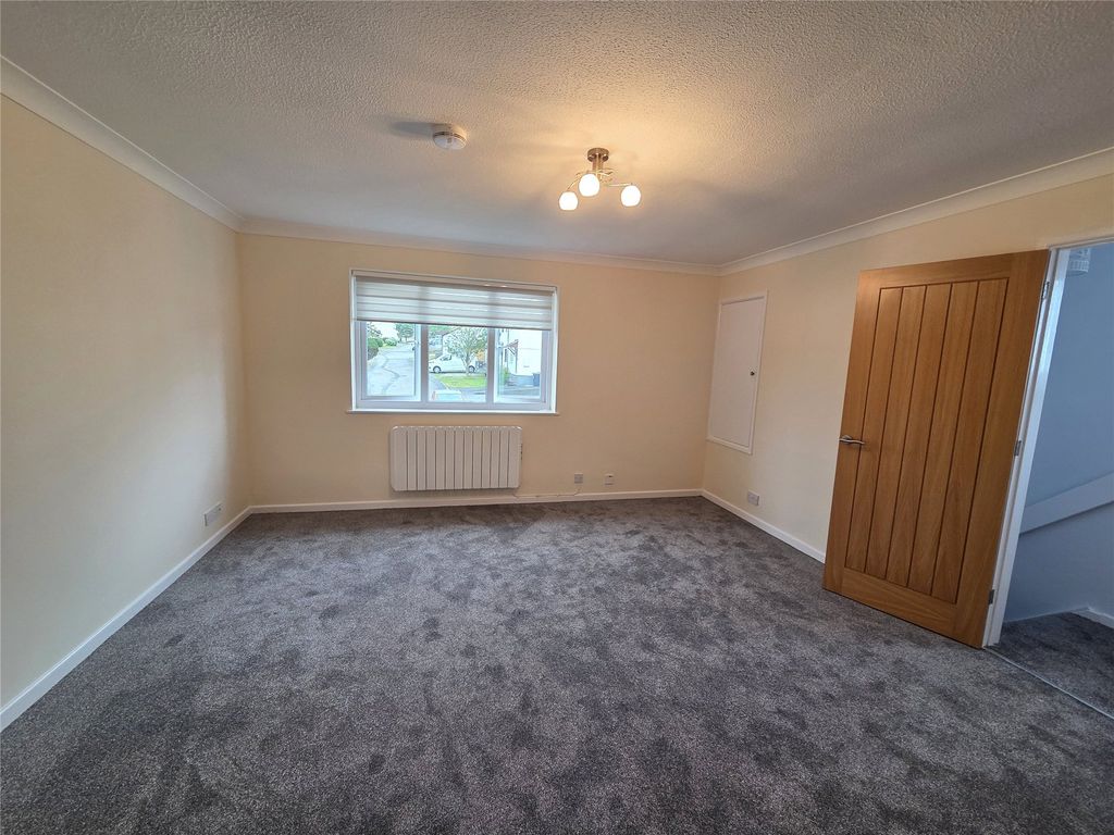 Property photo 2 of 12 2 - Picture No. 05