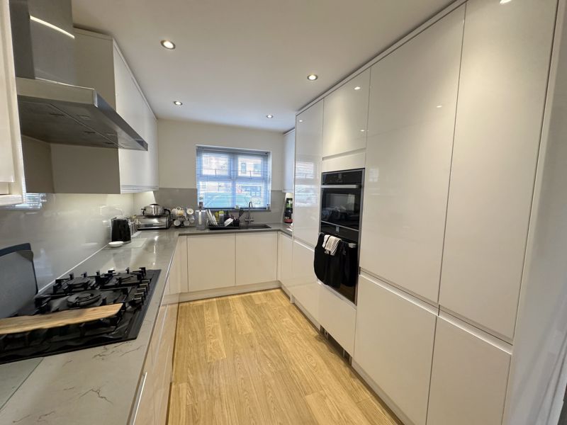 Property photo 2 of 20 Photo 25