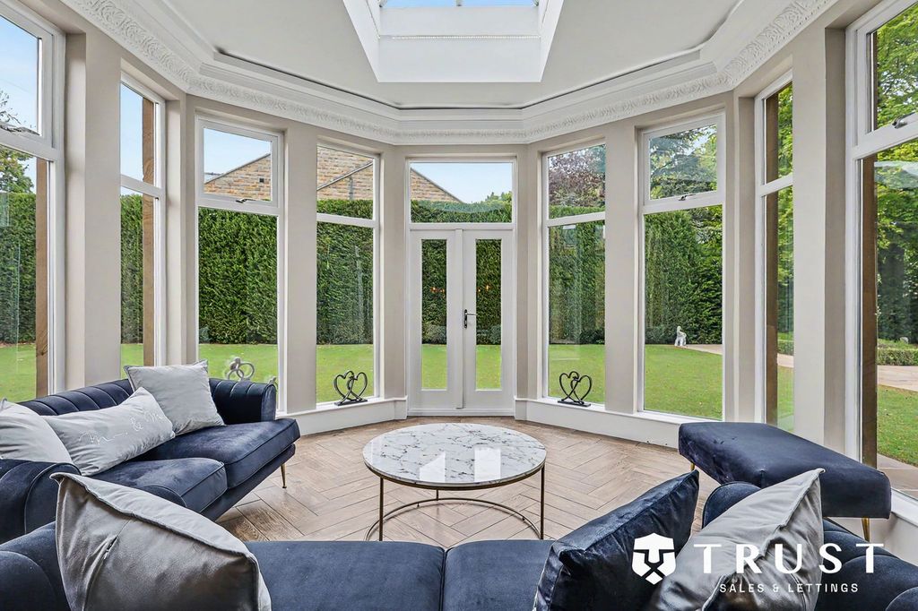 Additional image 9 of 6 bed detached house for saleStation Lane, Birkenshaw BD11