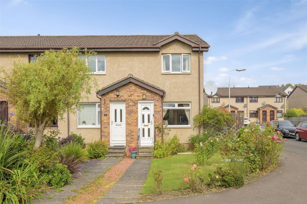 Property photo 1 of 19 7Rosegardens001.Jpg