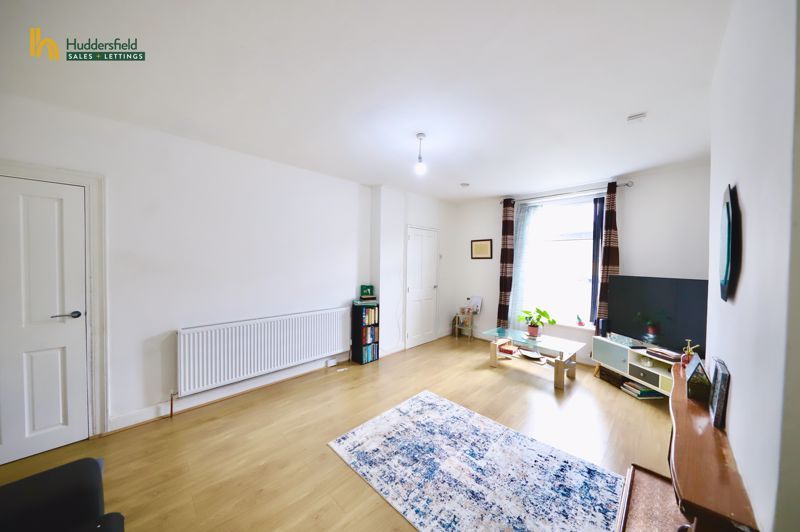 Property photo 3 of 16 Living Room.1