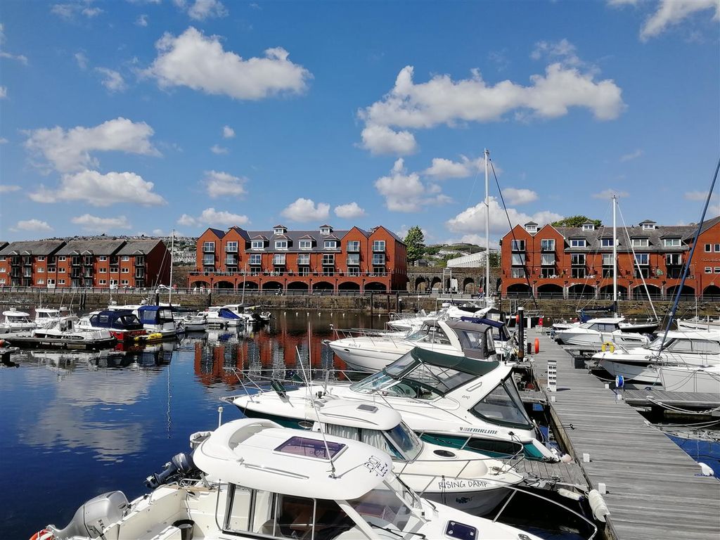 Property photo 1 of 9 Marina Overlooking Red Brick 1.Jpg