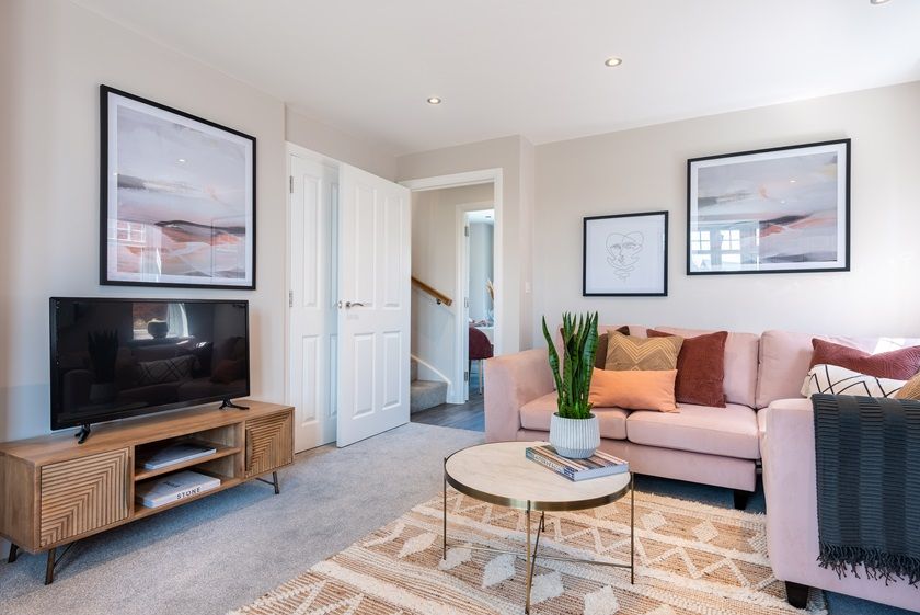 Property photo 3 of 10 Kennett Lounge