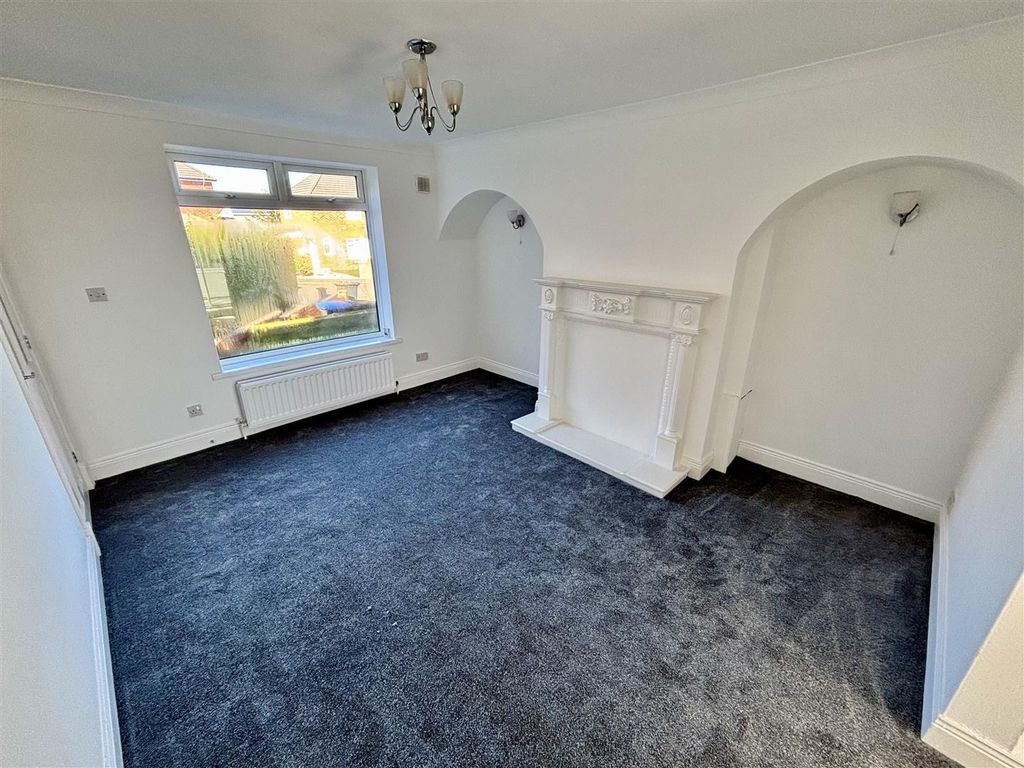 Property photo 2 of 15 Living Room