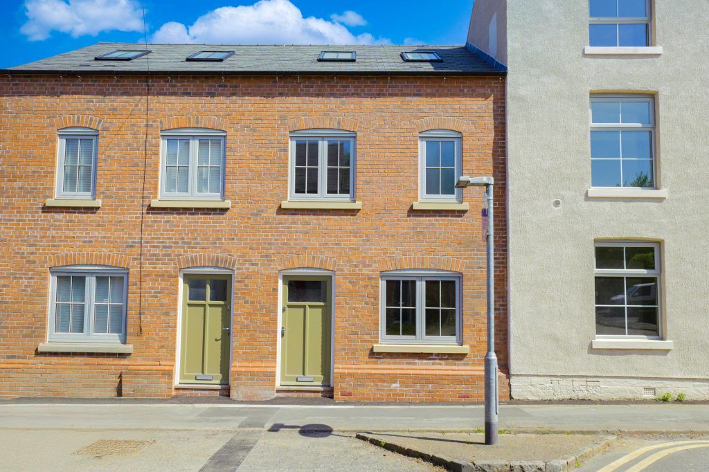 Property photo 1 of 24