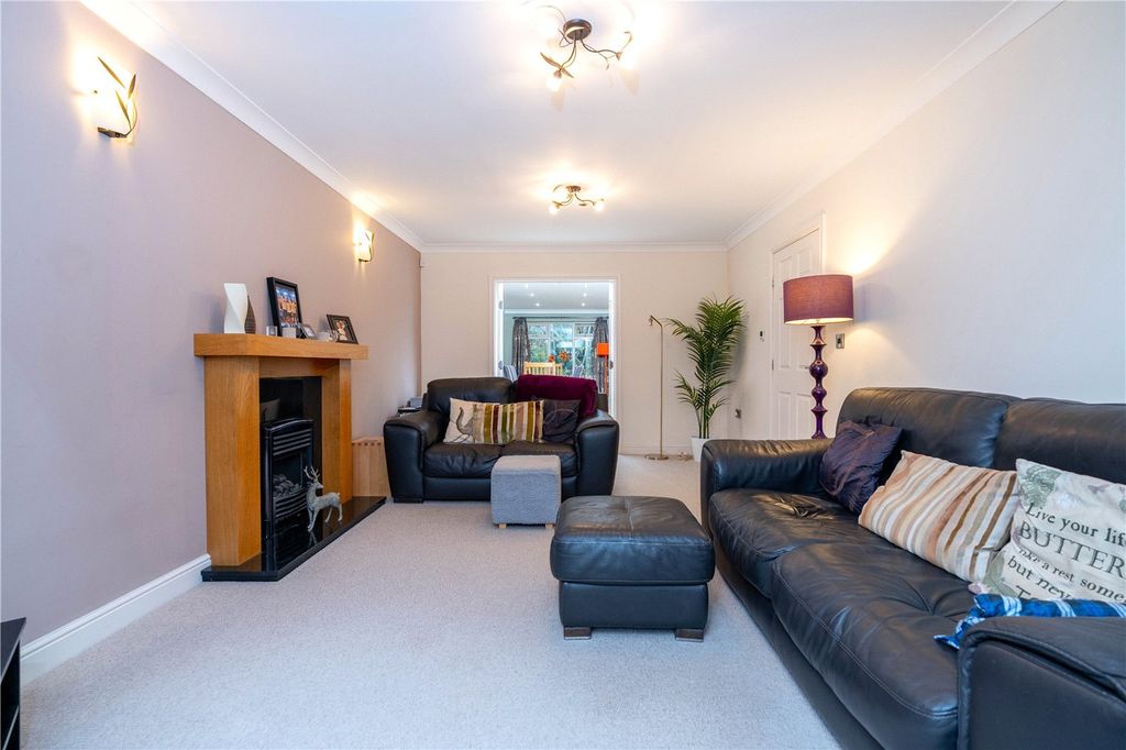 Property photo 3 of 18 Picture No. 09