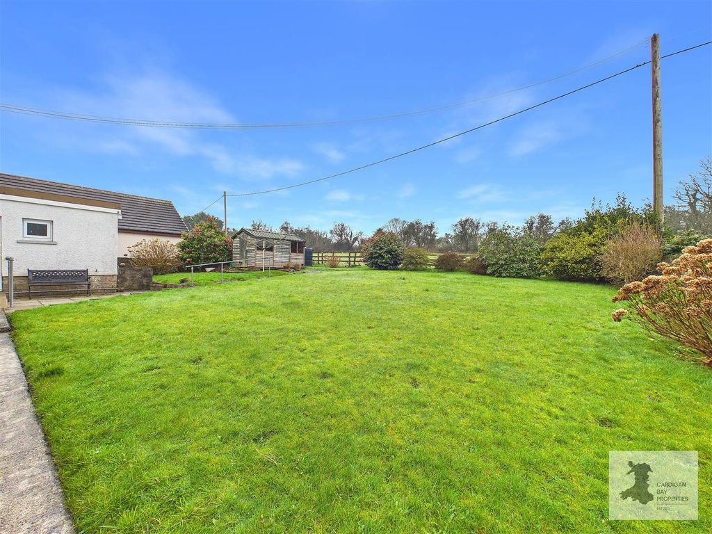 Property photo 2 of 28 Back Garden