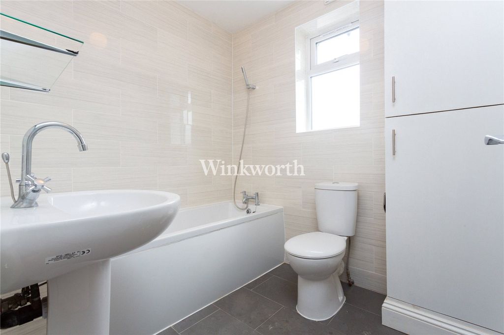 Property photo 3 of 9 Picture No. 02