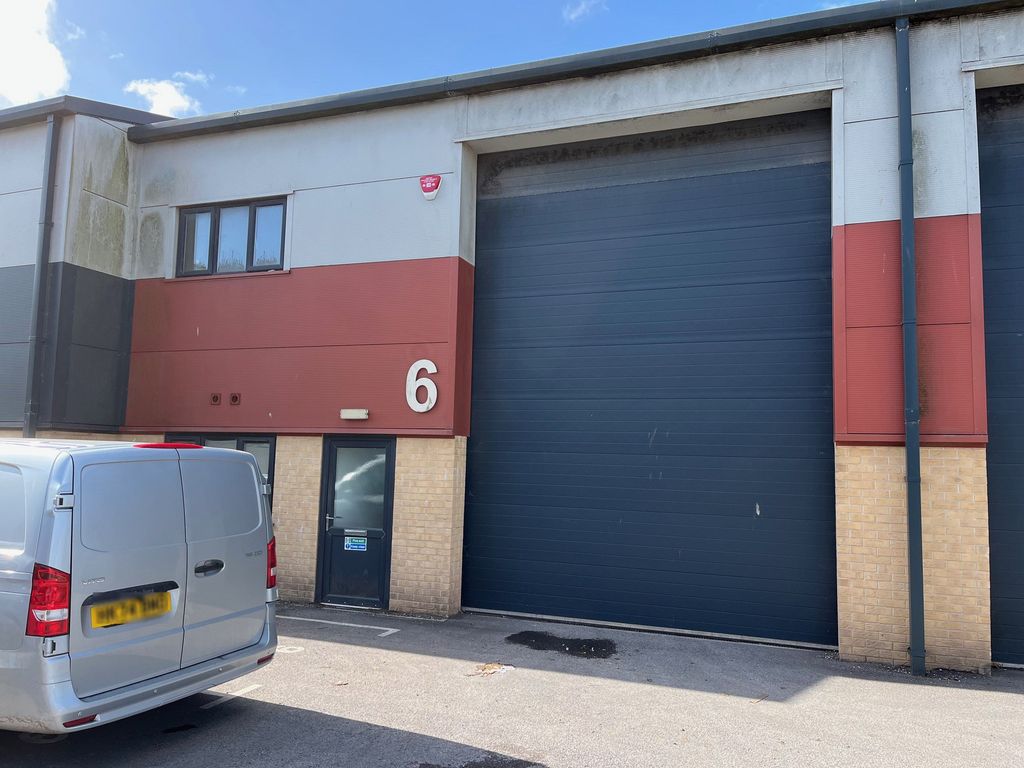 Property photo 1 of 3