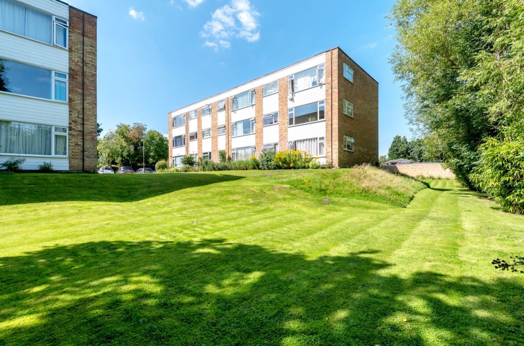 Property photo 2 of 17 761248 (10)