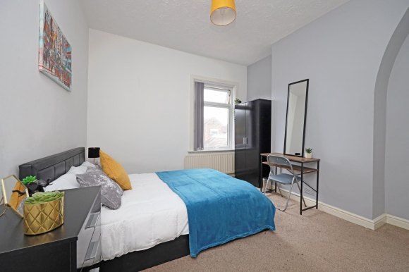 Property photo 2 of 12 Room 3 1.Jpg