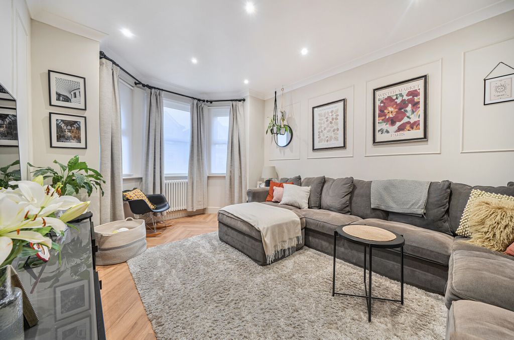 Property photo 3 of 16 1384445-35-69249E...