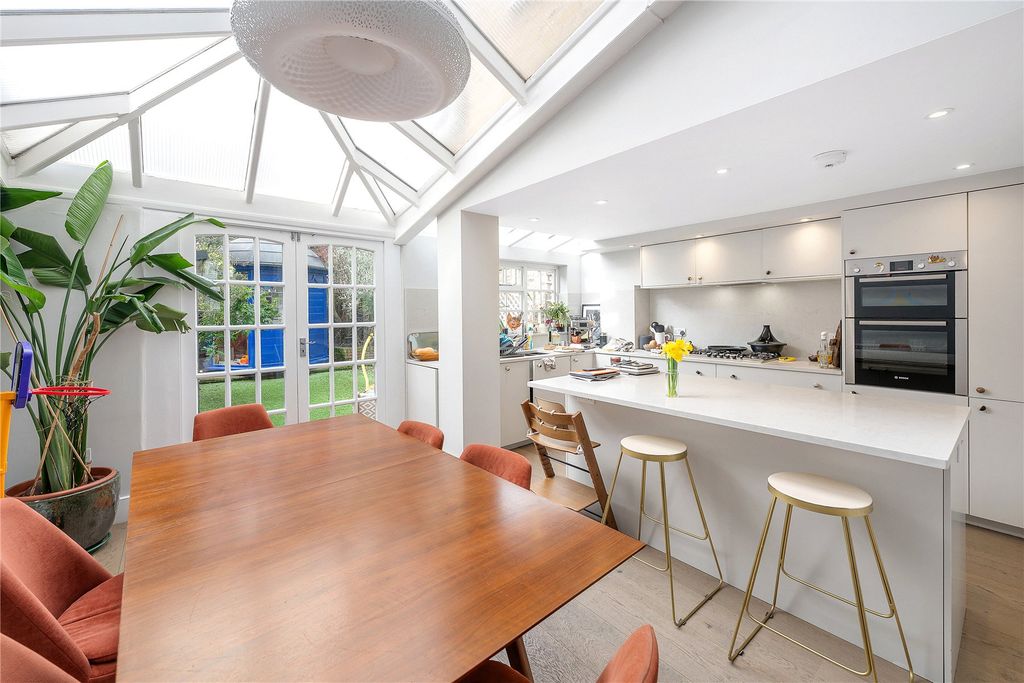 Property photo 2 of 20 Picture No. 31